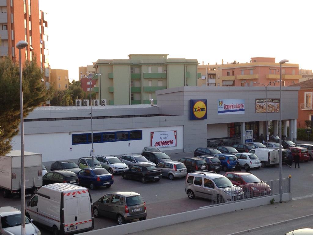 Residence Regni Σενιγκάλια Δωμάτιο φωτογραφία