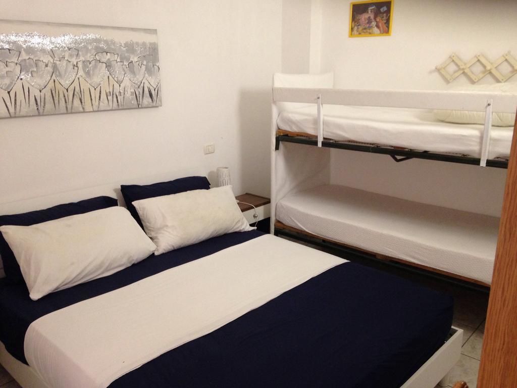 Residence Regni Σενιγκάλια Δωμάτιο φωτογραφία